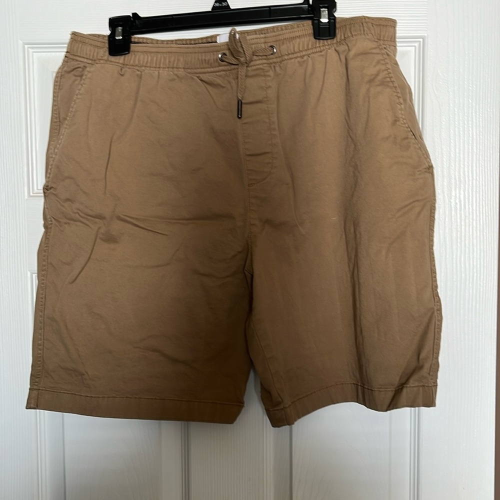Gap shorts size L